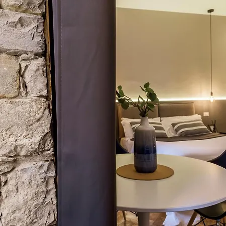 Romantic In The Heart Of * Τεργέστη